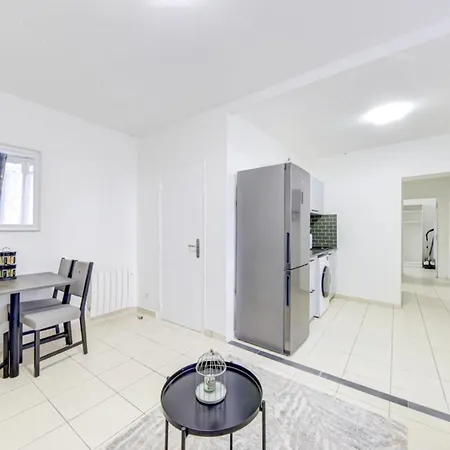 Bright Near Paris Apartament Aubervilliers