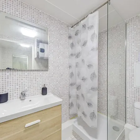 Apartment Bright Near Paris